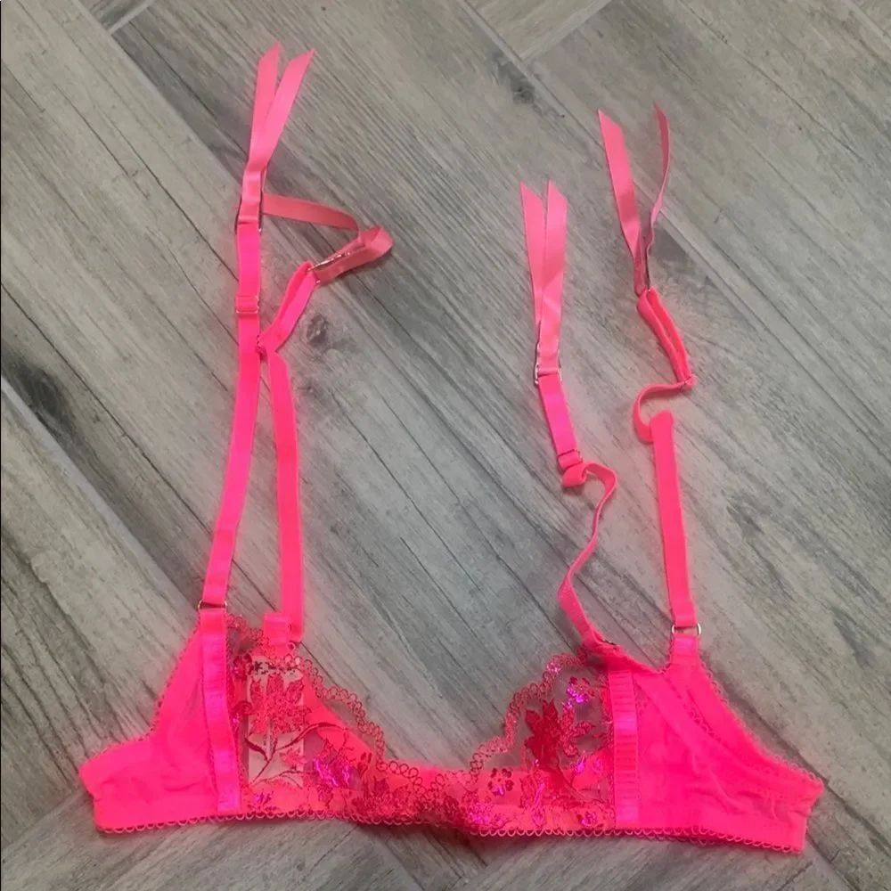 ASOS DESIGN premium shimmer embroidered suspender belt in hot pink Size M